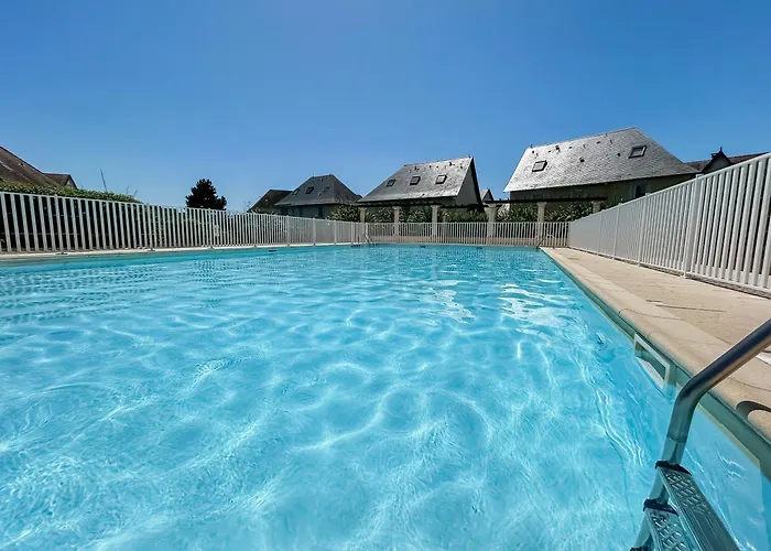 Maison Cosy Avec Piscine Proche Plage Et Port A Pied *