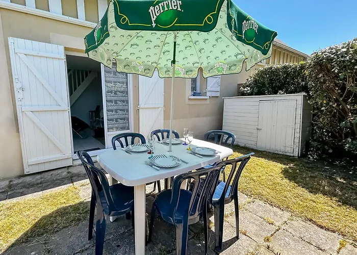 Semesterbostad Maison Cosy Avec Terrasse Port Et Plage A Pied