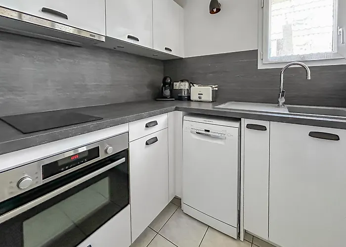 Maison Cosy Avec Piscine Proche Plage Et Port A Pied Dives-sur-Mer