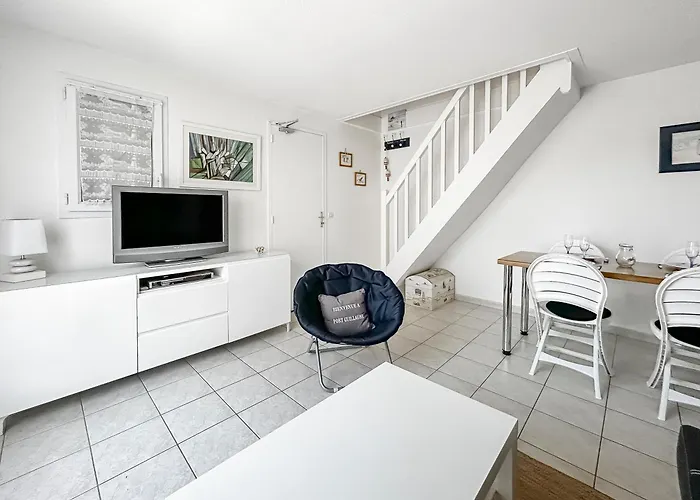 Semesterbostad Maison Cosy Avec Terrasse Port Et Plage A Pied Dives-sur-Mer